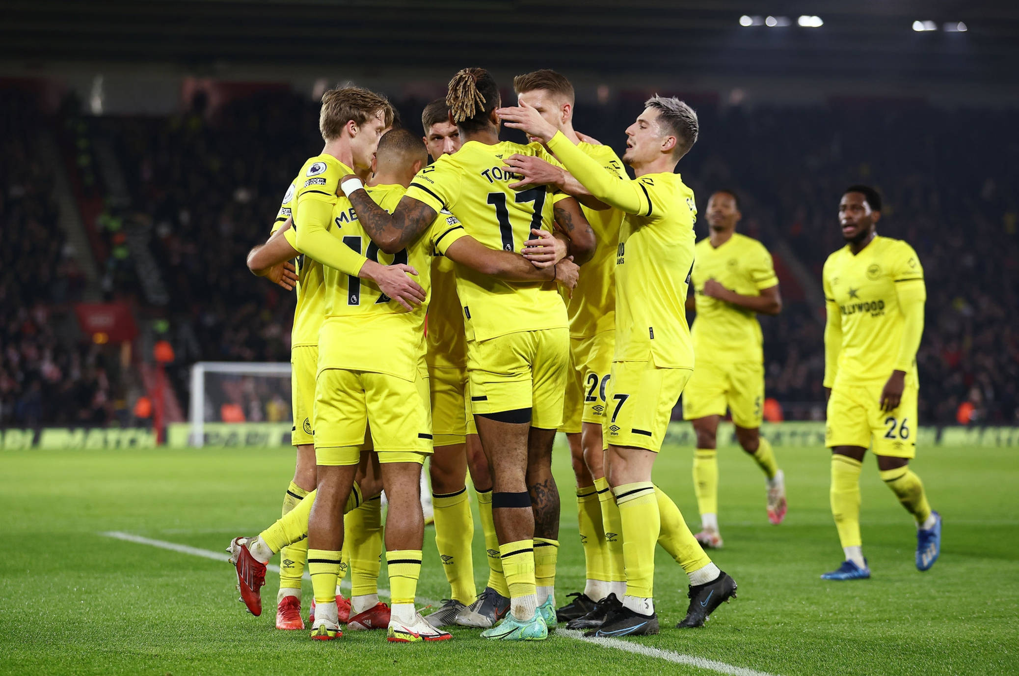 类似于斯通 类似于斯通